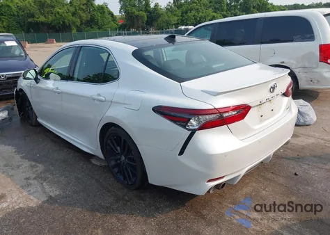 2023 Toyota Camry Trd/Xse z USA, uszkodzony, nr VIN 4T1KZ1AK1PU075938